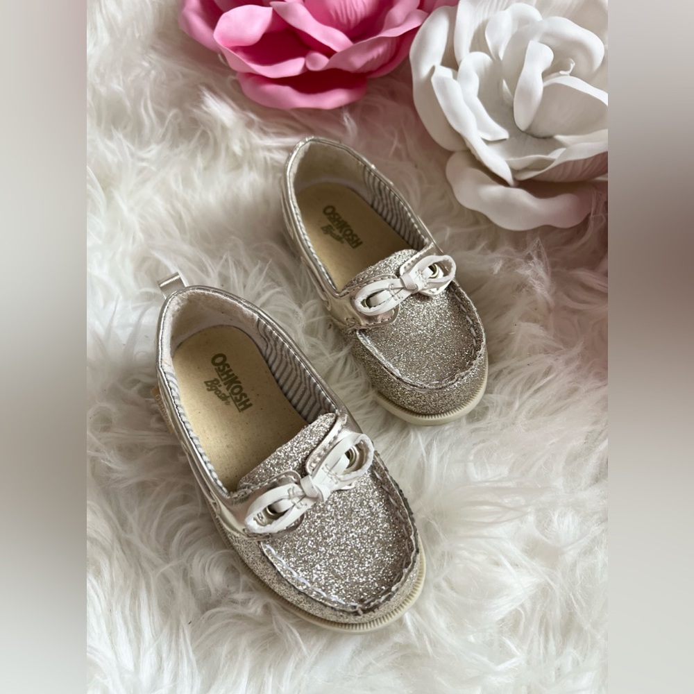3/$20 Girls Sparkly Gold Oshkosh B’gosh Dress Up Shoes, Size 6c